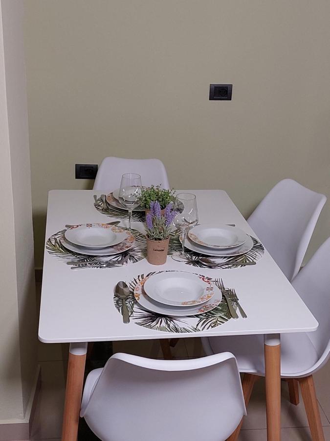 Vila Tafa Apartments Тирана Экстерьер фото