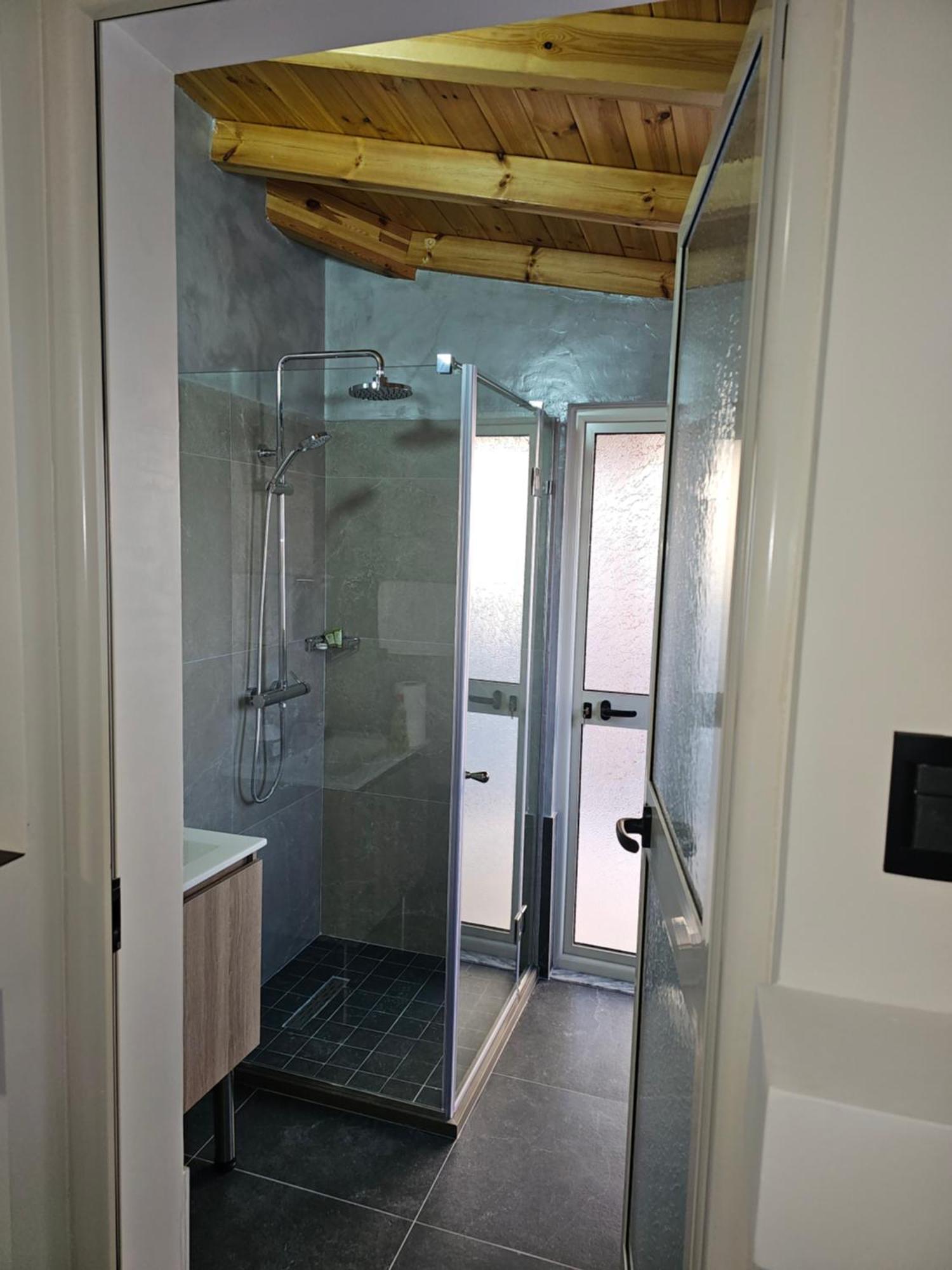 Vila Tafa Apartments Тирана Экстерьер фото