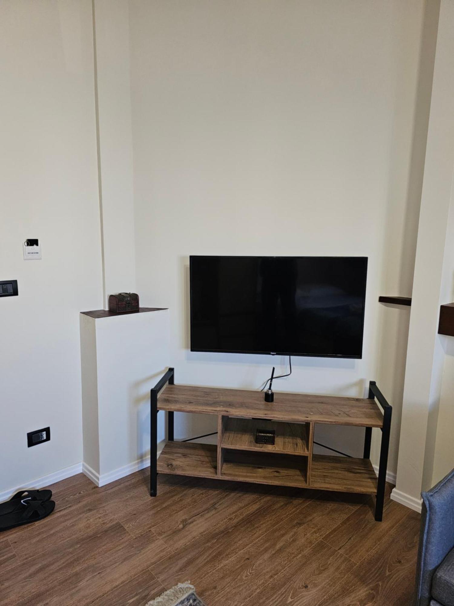 Vila Tafa Apartments Тирана Экстерьер фото