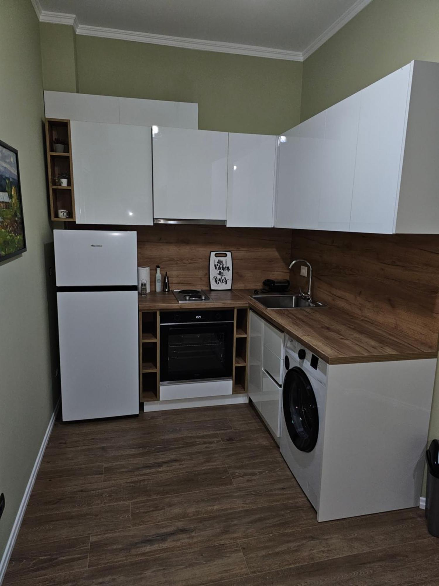 Vila Tafa Apartments Тирана Экстерьер фото