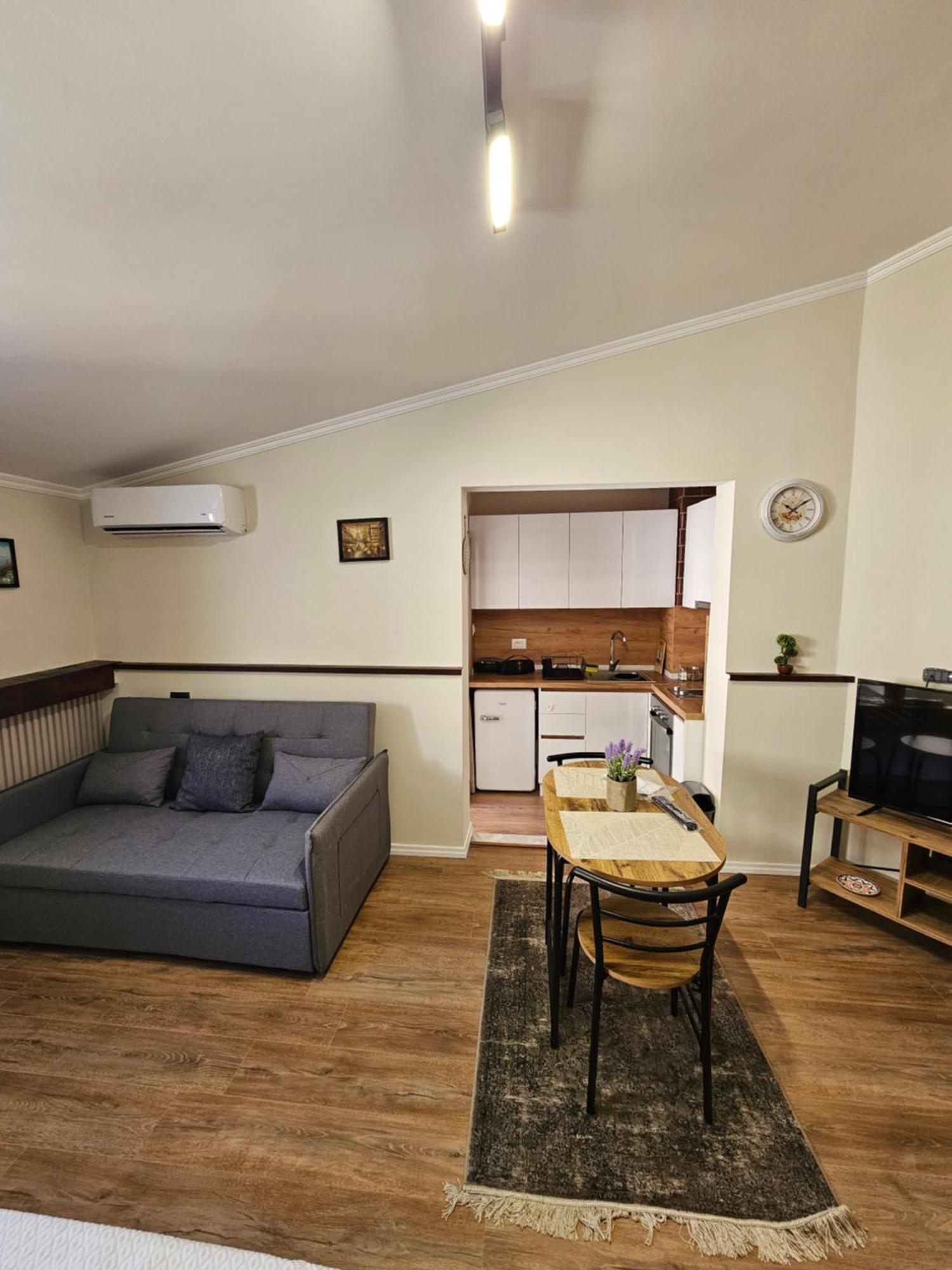 Vila Tafa Apartments Тирана Экстерьер фото