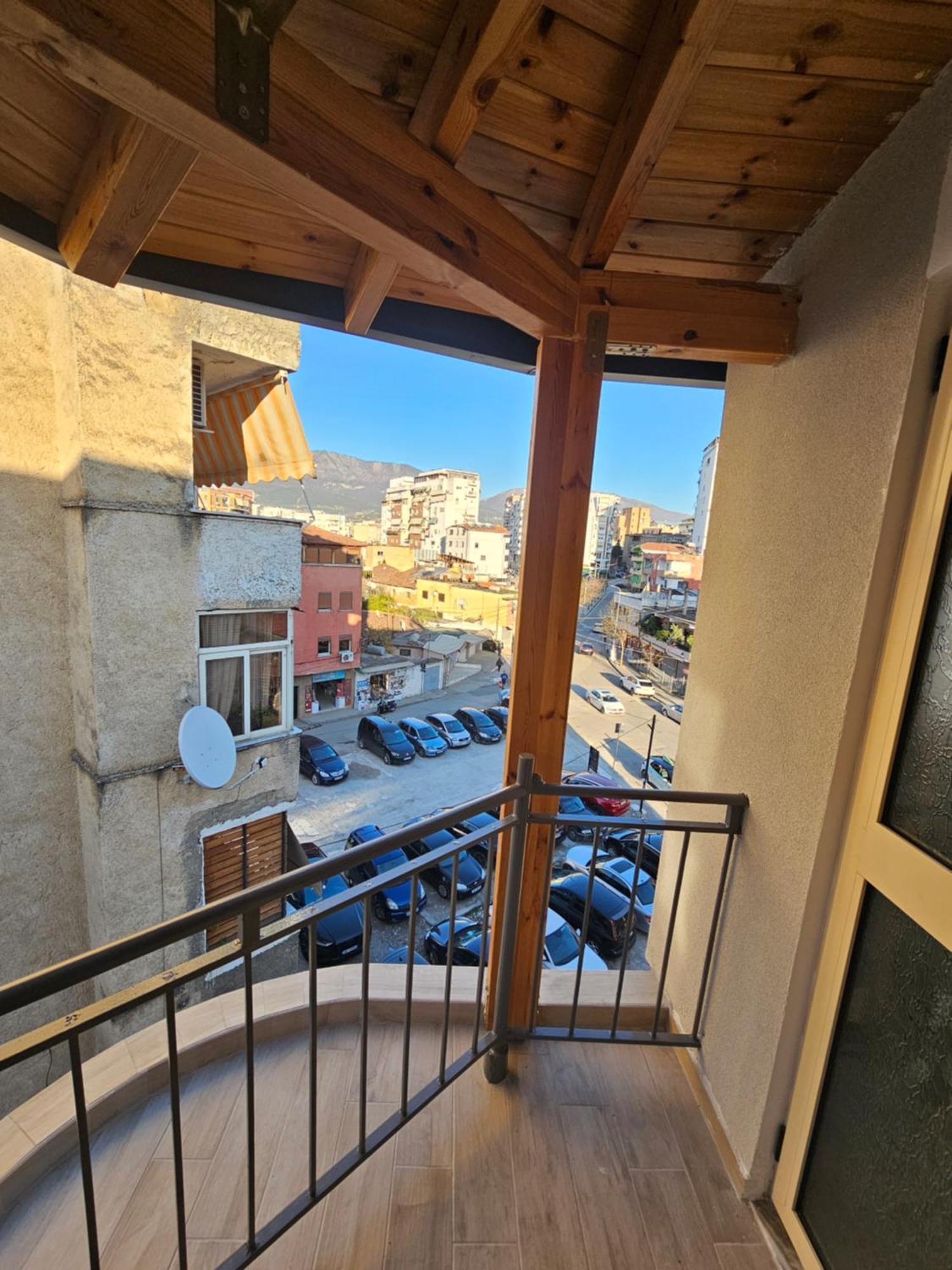 Vila Tafa Apartments Тирана Экстерьер фото